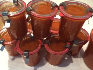 Pizzasauce fertig abgefüllt