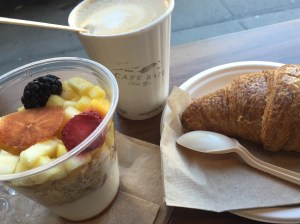 Cafe Bari SoHo Tribeca New York Croissant Fruits Joghurt Granola